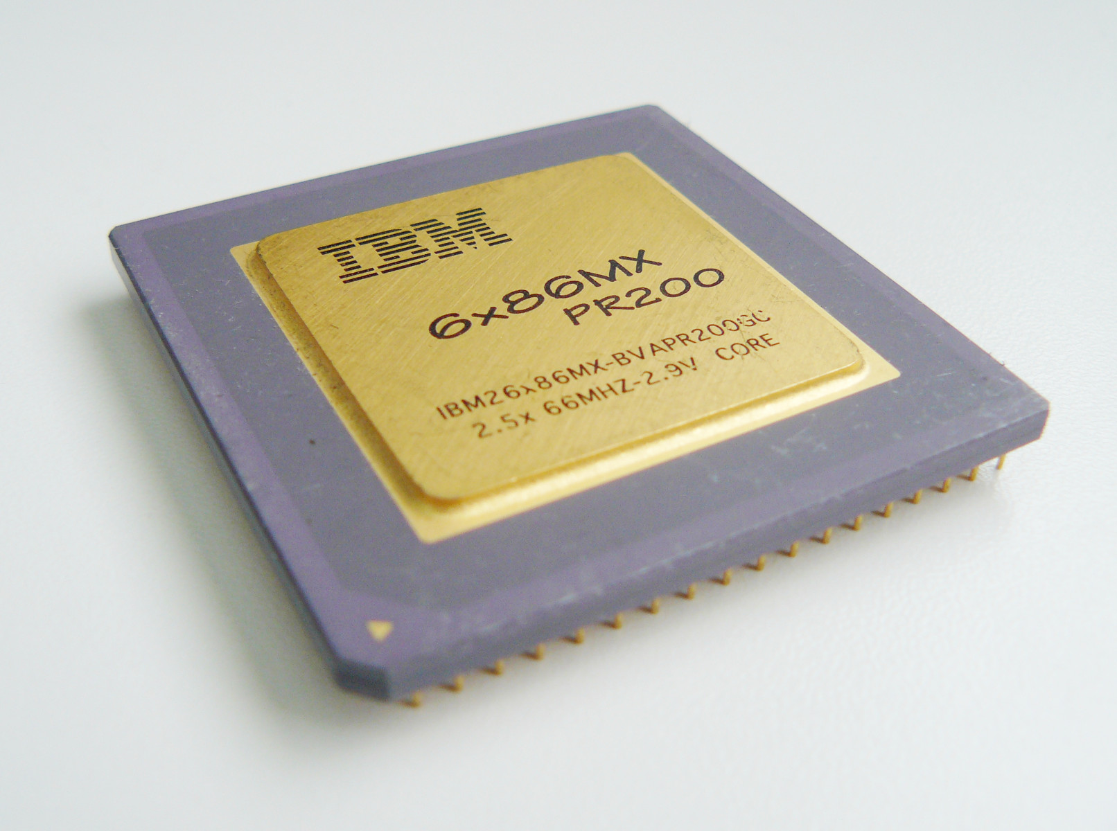 A Cyrix/IBM 686 CPU