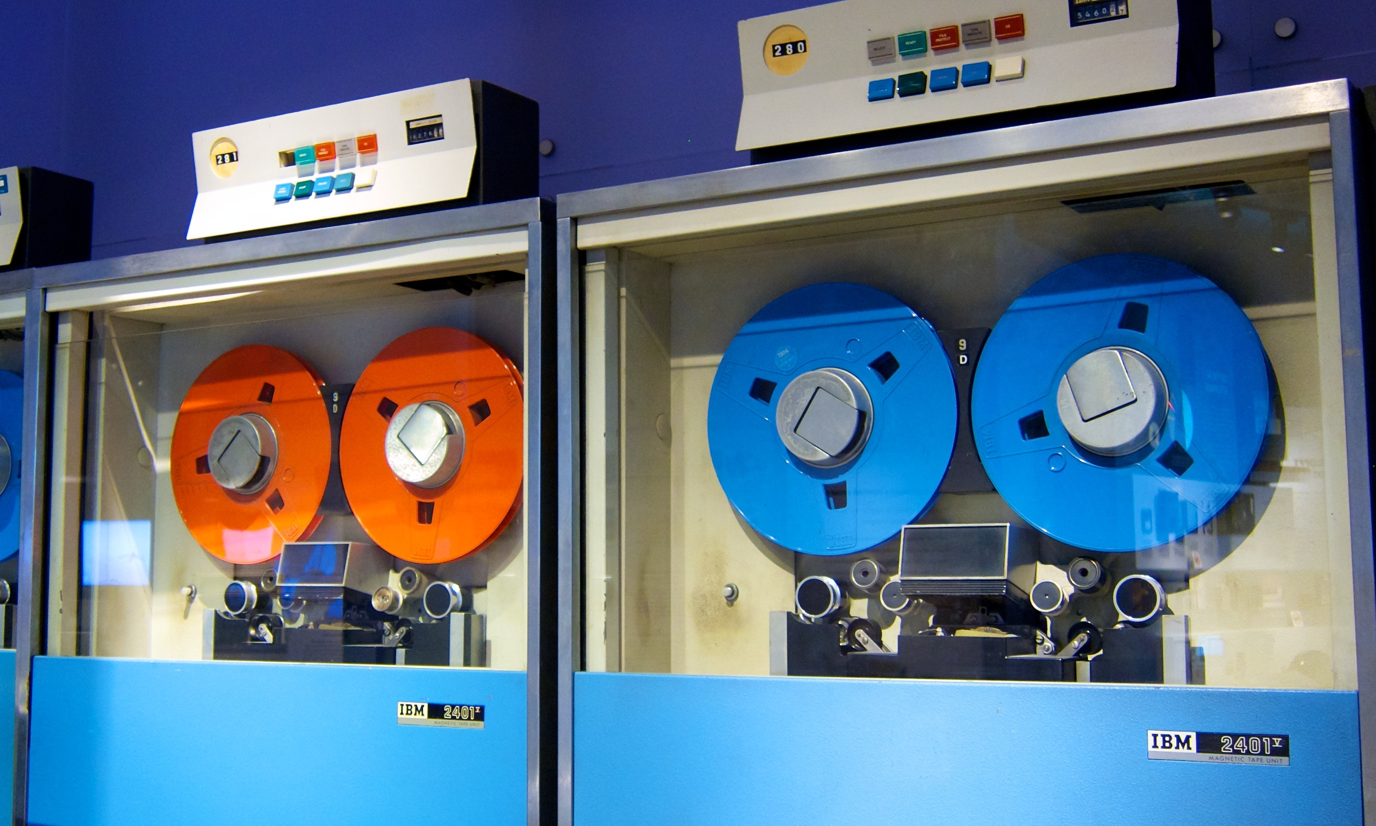 A reel to reel computer tape drive